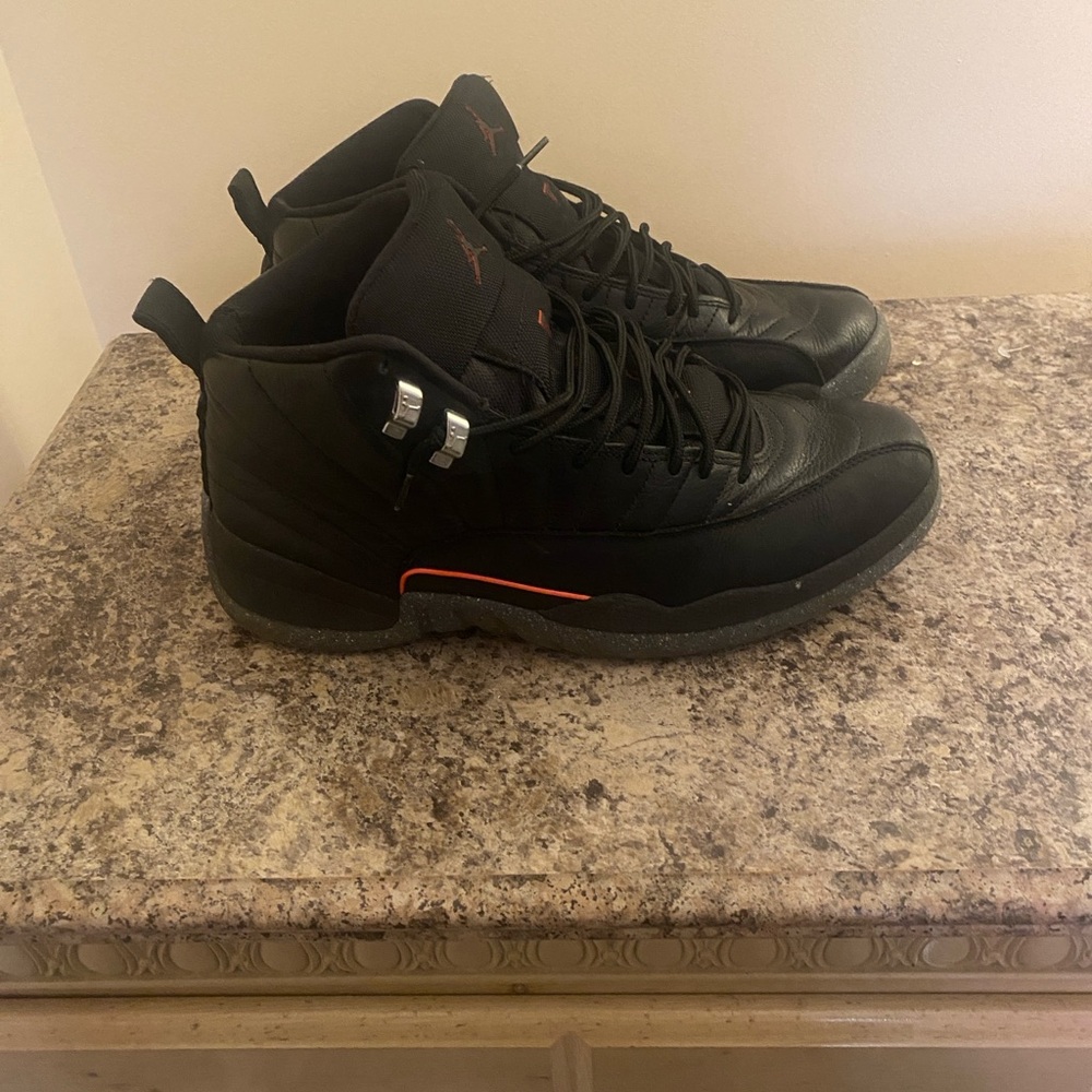 Stylish Black and Red Men's Sneakers